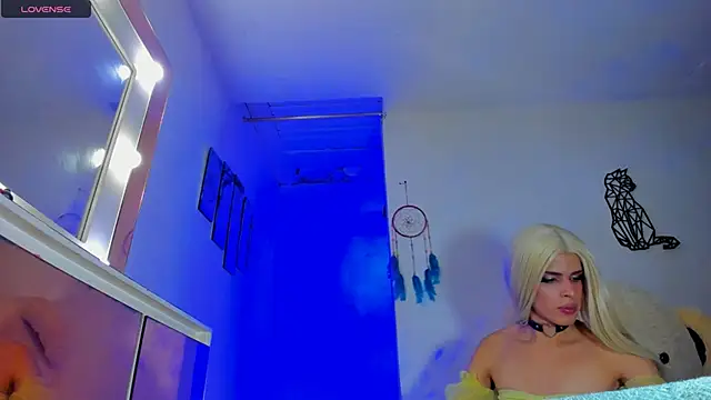 Snapshot of emperatrizhotwolf chatting on 18, 3, 2025 emperatrizhotwolf online show from 18, 3, 2025