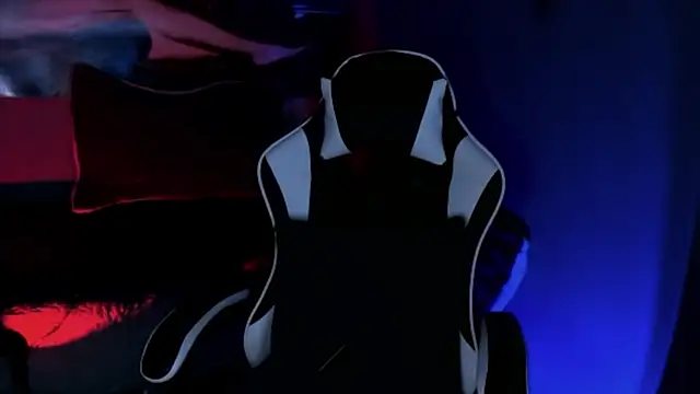 Snapshot of Thomas_Fit1 chatting on 25, 3, 2026 Thomas Fit1 online show from 25, 3, 2026