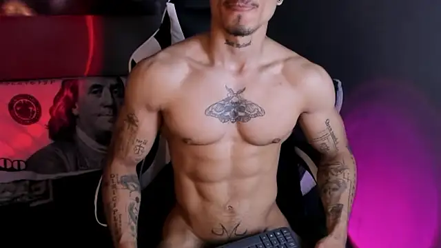 Snapshot of Thomas_Fit1 chatting on 27, 3, 2026 Thomas Fit1 online show from 27, 3, 2026