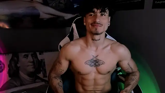 Snapshot of Thomas_Fit1 chatting on 28, 3, 2026 Thomas Fit1 online show from 28, 3, 2026