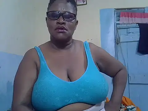 Snapshot of sexy_bigboobss chatting on 14, 10, 2025 sexy bigboobss online show from 14, 10, 2025