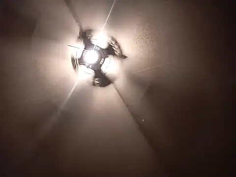 Xoc8  online show from 7, 1, 2025