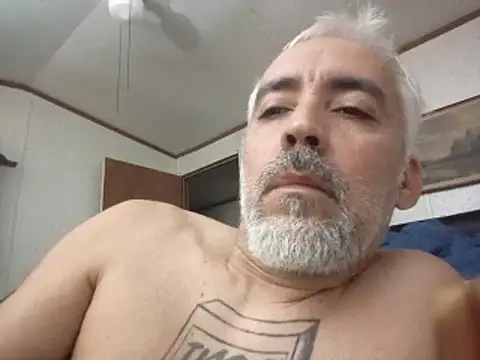 Snapshot of Xoc8_ chatting on 1, 4, 2026 Xoc8 online show from 1, 4, 2026