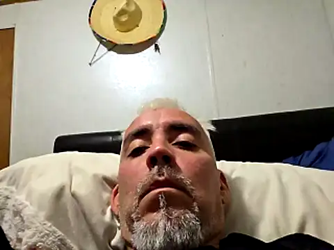 Snapshot of Xoc8_ chatting on 3, 5, 2026 Xoc8 online show from 3, 5, 2026