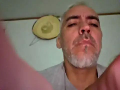Snapshot of Xoc8_ chatting on 9, 5, 2026 Xoc8 online show from 9, 5, 2026