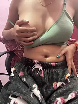 Snapshot of lallela chatting on 11, 3, 2025 lallela online show from 11, 3, 2025