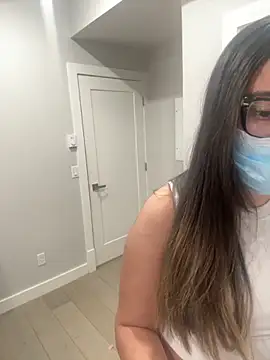 jAsMinE678 online show from 4, 4, 2026