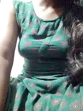 rituporna2004 online show from 25, 1, 2025