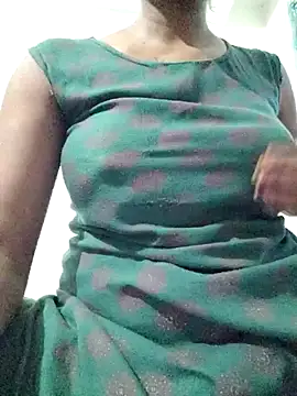 rituporna2004 online show from 13, 4, 2026