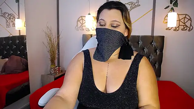 Snapshot of SalmaZaman chatting on 25, 1, 2025 SalmaZaman online show from 25, 1, 2025