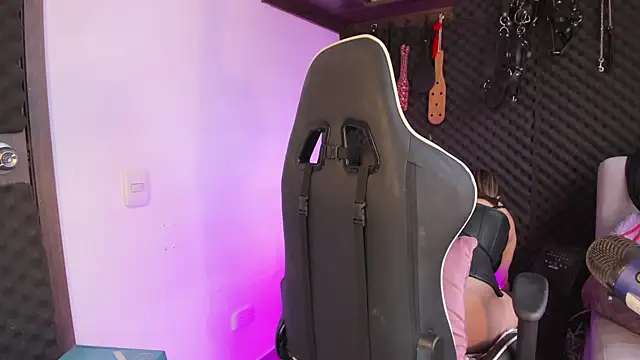 Sara Mills06 online show from 22, 12, 2024