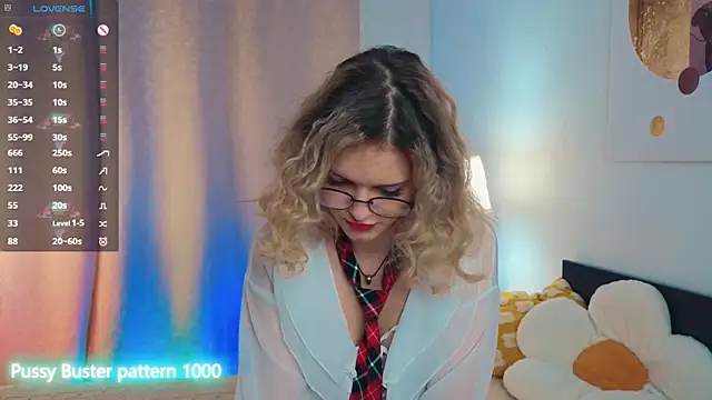 Snapshot of KimberliDean chatting on 9, 12, 2024 KimberliDean online show from 9, 12, 2024