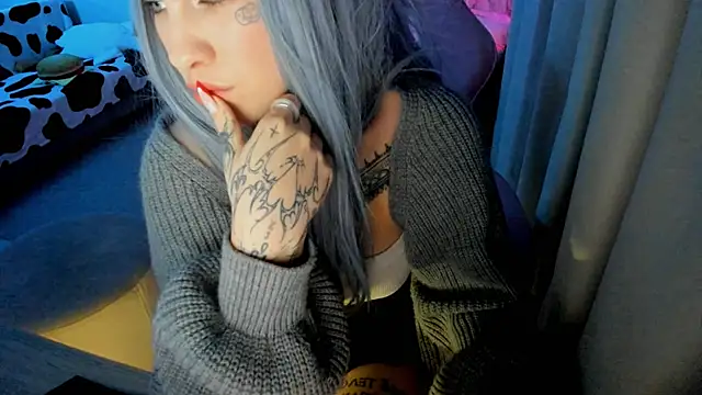 Snapshot of Ledy_WWWII chatting on 7, 12, 2024 Ledy WWWII online show from 7, 12, 2024