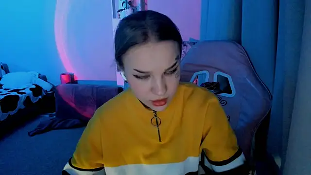 Snapshot of Ledy_WWWII chatting on 7, 12, 2024 Ledy WWWII online show from 7, 12, 2024