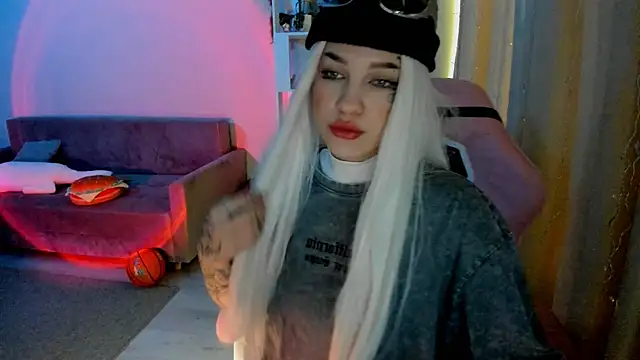 Snapshot of Ledy_WWWII chatting on 27, 12, 2024 Ledy WWWII online show from 27, 12, 2024