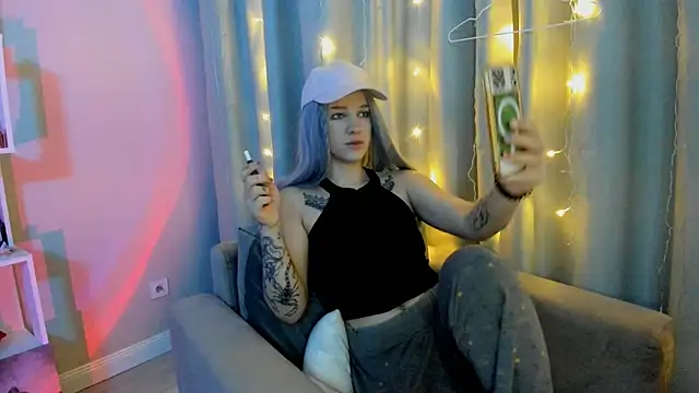 Snapshot of Ledy_WWWII chatting on 15, 1, 2025 Ledy WWWII online show from 15, 1, 2025