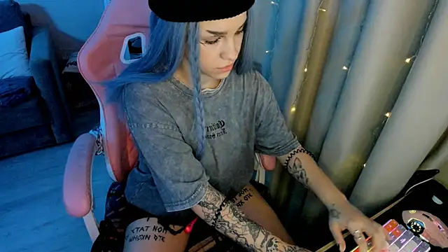 Snapshot of Ledy_WWWII chatting on 22, 1, 2025 Ledy WWWII online show from 22, 1, 2025