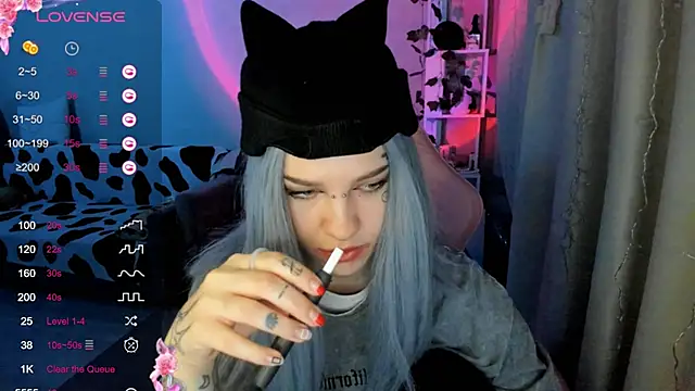 Snapshot of Ledy_WWWII chatting on 8, 2, 2025 Ledy WWWII online show from 8, 2, 2025