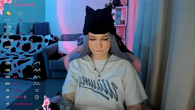 Snapshot of Ledy_WWWII chatting on 16, 2, 2025 Ledy WWWII online show from 16, 2, 2025