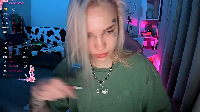 Snapshot of Ledy_WWWII chatting on 22, 3, 2025 Ledy WWWII online show from 22, 3, 2025