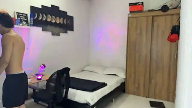 Kisan Smith online show from 12, 11, 2025