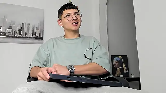 a lejandro 0 8 online show from 7, 3, 2025