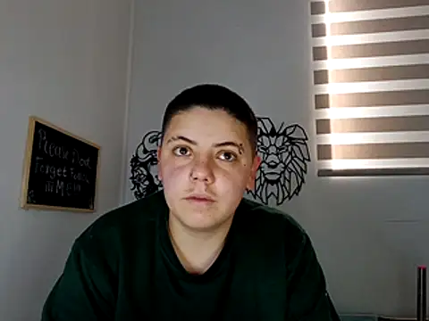 aron lettone01 online show from 23, 10, 2025