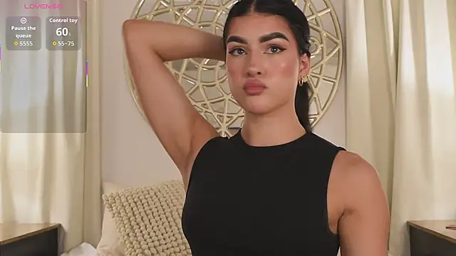 Antonellaparis  online show from 17, 10, 2025