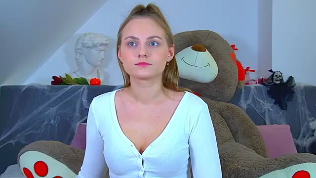 Snapshot of MelissaMelrey chatting on 3, 11, 2025 MelissaMelrey online show from 3, 11, 2025