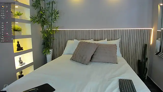 EmmilyCollson online show from 26, 9, 2025