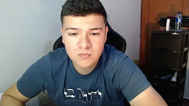 Snapshot of Plug_Control chatting on 13, 1, 2026 Plug Control online show from 13, 1, 2026