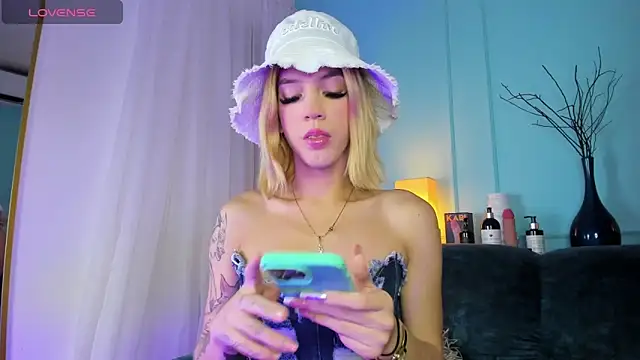 Courtney gonet online show from 17, 1, 2025