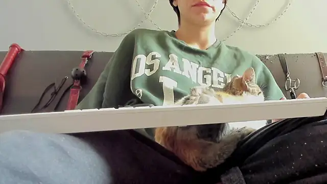 K Intraven0us online show from 12, 9, 2025