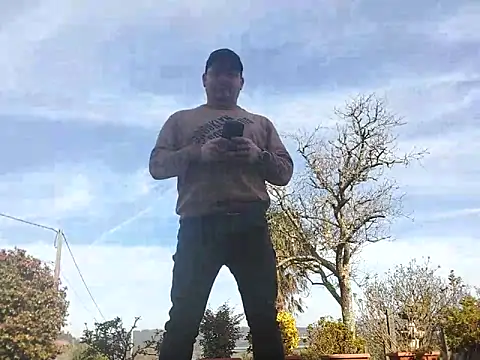 Jose HotLatino online show from 23, 2, 2026