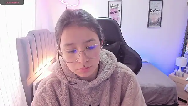 Snapshot of Amy_joones chatting on 2, 1, 2025 Amy joones online show from 2, 1, 2025