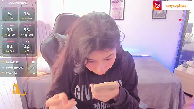 Snapshot of Amy_joones chatting on 20, 1, 2025 Amy joones online show from 20, 1, 2025