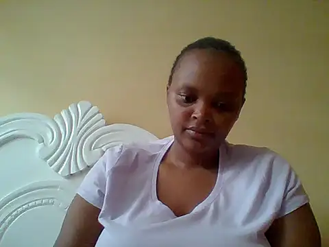 Snapshot of Sexxy-Shie chatting on 7, 10, 2025 Sexxy-Shie online show from 7, 10, 2025