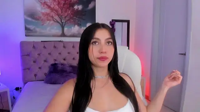 Julianaa Castro  online show from 22, 3, 2025