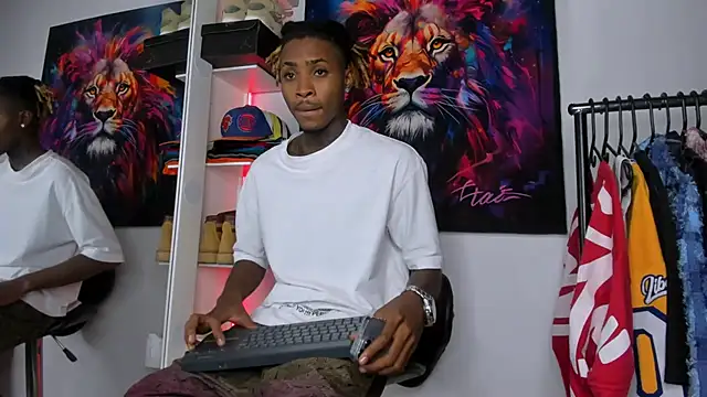 Snapshot of Pantera_black_21 chatting on 18, 10, 2025 Pantera black 21 online show from 18, 10, 2025