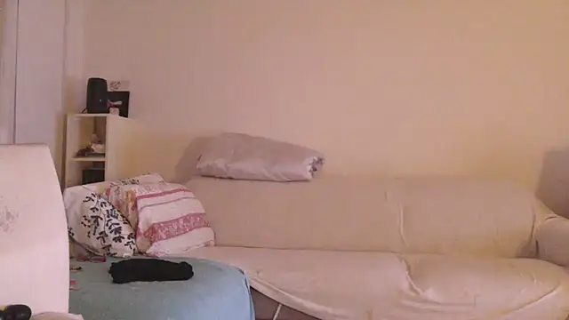 Snapshot of fragrance72 chatting on 5, 2, 2026 fragrance72 online show from 5, 2, 2026