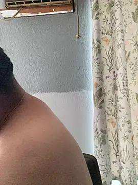 Miguel16i online show from 5, 2, 2025