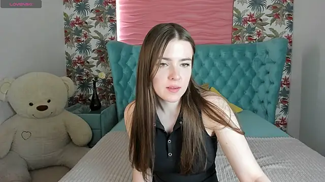 Snapshot of Haley_Gars chatting on 3, 5, 2026 Haley Gars online show from 3, 5, 2026