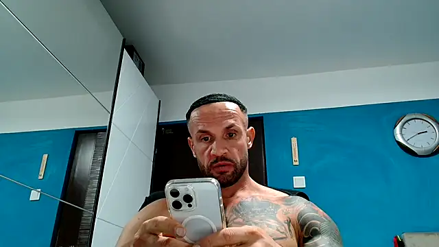 Magnificmuscles89 online show from 1, 10, 2025