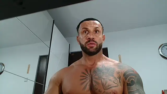 Snapshot of Magnificmuscles89 chatting on 8, 5, 2026 Magnificmuscles89 online show from 8, 5, 2026