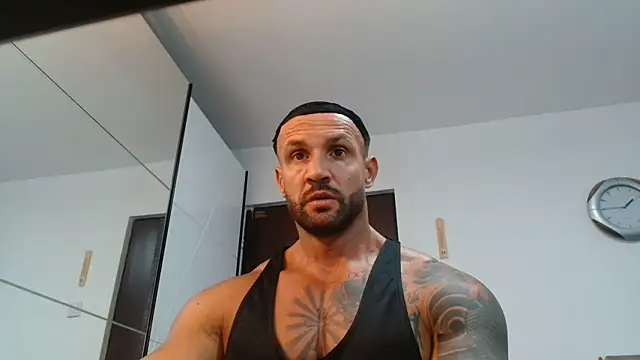 Snapshot of Magnificmuscles89 chatting on 27, 5, 2026 Magnificmuscles89 online show from 27, 5, 2026