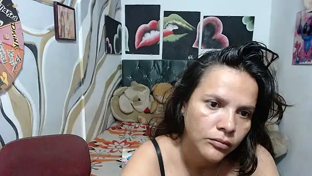 manzanahot9 online show from 17, 2, 2026