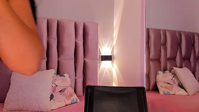 Snapshot of NikyBrookss chatting on 6, 2, 2025 NikyBrookss online show from 6, 2, 2025