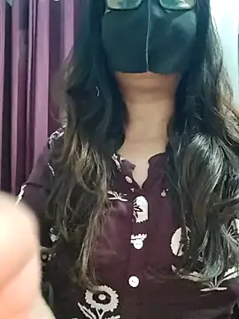 Snapshot of Aishwaryaa_69 chatting on 21, 4, 2026 Aishwaryaa 69 online show from 21, 4, 2026