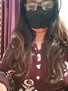 Snapshot of Aishwaryaa_69 chatting on 21, 4, 2026 Aishwaryaa 69 online show from 21, 4, 2026