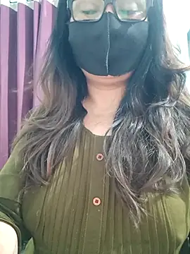 Snapshot of Aishwaryaa_69 chatting on 23, 4, 2026 Aishwaryaa 69 online show from 23, 4, 2026
